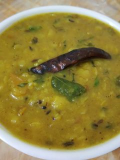 दाल फ्राय (Dal fry recipe in marathi) रेसिपी चे मुख्य फोटो 