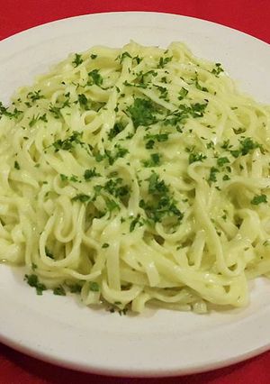 Una foto de Fettuccine con salsa de palta