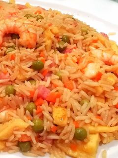 Una foto de Arroz tres delicias
