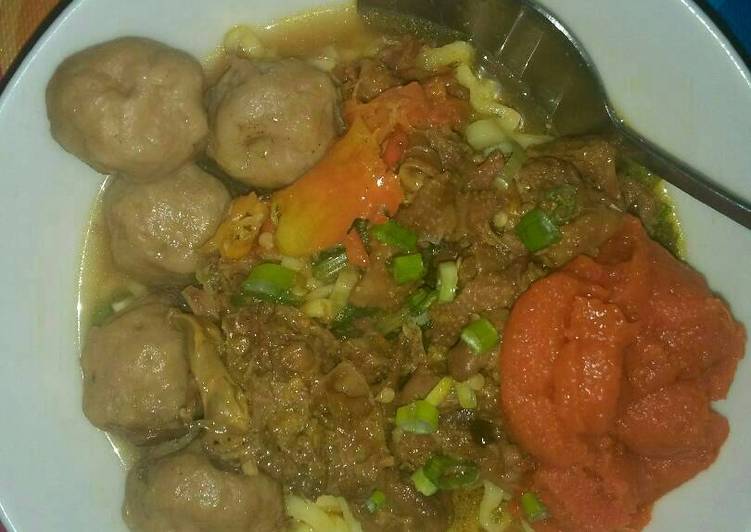 Resep Mie ayam bakso bumbu curry yang Lezat Sekali