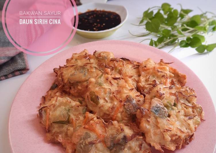 Langkah Mudah untuk Membuat Bakwan Sayur Daun Sirih Cina Anti Gagal