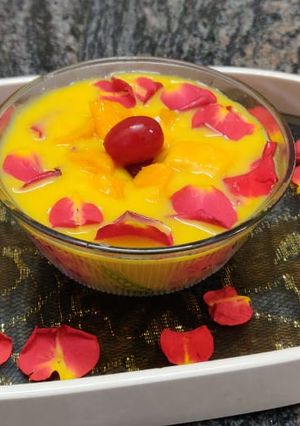 A picture of Mango Custard.