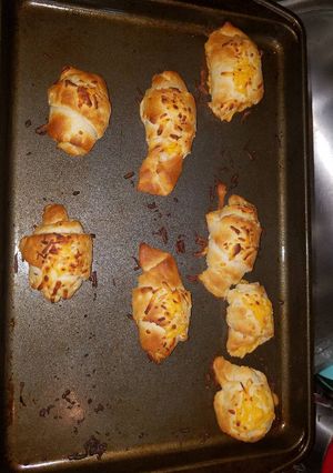 A picture of Steven's Cheese stuffed Crescent Rolls.