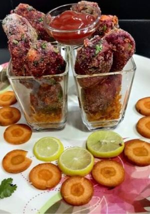 વેજ. બીટ રોલ (Veg Beet Roll Recipe In Gujarati) રેસીપી મુખ્ય ફોટો