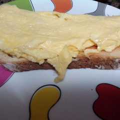 Una foto de Llesca con tortilla a la francesa