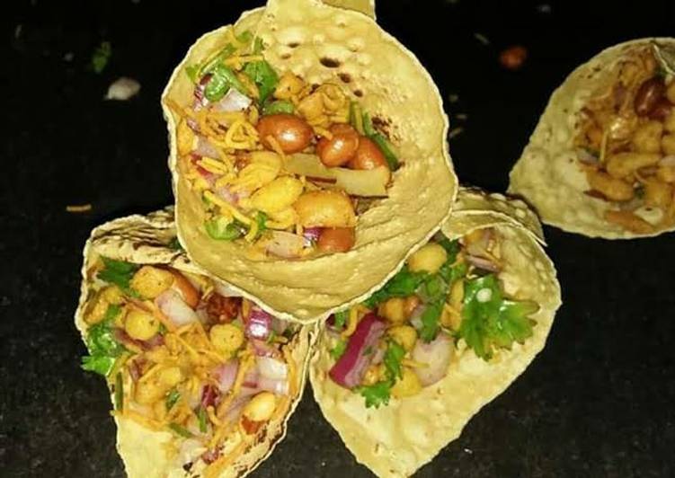 Steps to Make Favorite Papad cone