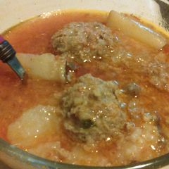 A picture of Albondigas.