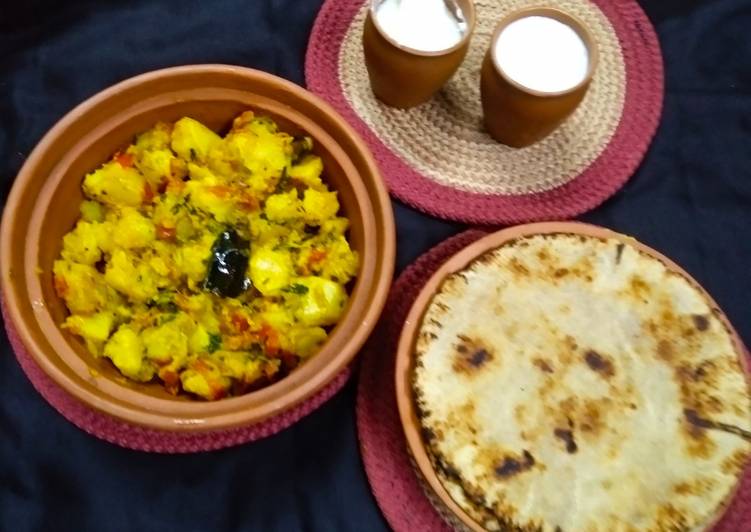 Easiest Way to Prepare Homemade Aloo Bhaji with Kaladi Bhakhri