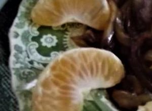 Una foto de Jícama navideña al chipotle y Jamaica los Correa