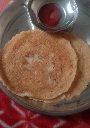 क्रिस्पी रवा चीला (Crispy rava Chilla recipe in Hindi) रेसिपी मुख्य फोटो