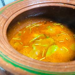 A picture of Desi Aloo gosht.