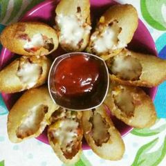 A picture of Golgappa pizza.