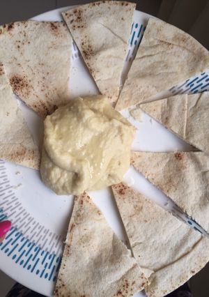 Una foto de Hummus a mi estilo