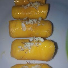A picture of Mango rolls.