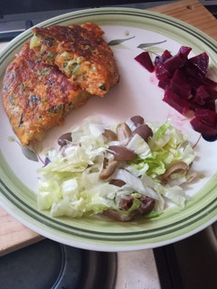 Una foto de Tortilla de zapallo italiano 🥒y verduras 🥕😃