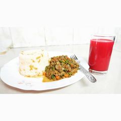 A picture of DELICIOUS AND HEALTHY GREEN LENTIL STEW | VEGAN | KAMANDE.
