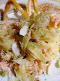 Tagliatelle, con salmone, finocchi croccanti, mandorle, al profumo di agrumi