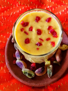மாம்பழ ஸ்மூத்தி(mango smoothi recipe in tamil) செய்முறை முக்கிய புகைப்படம்
