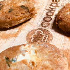 A picture of Shami kabab.