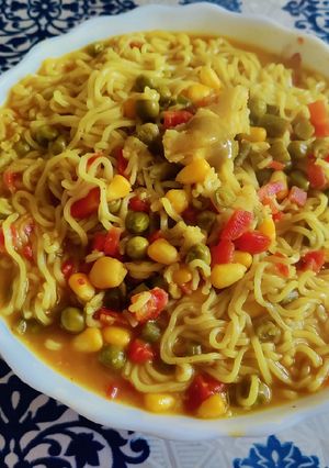 A picture of Veg masala maggi.