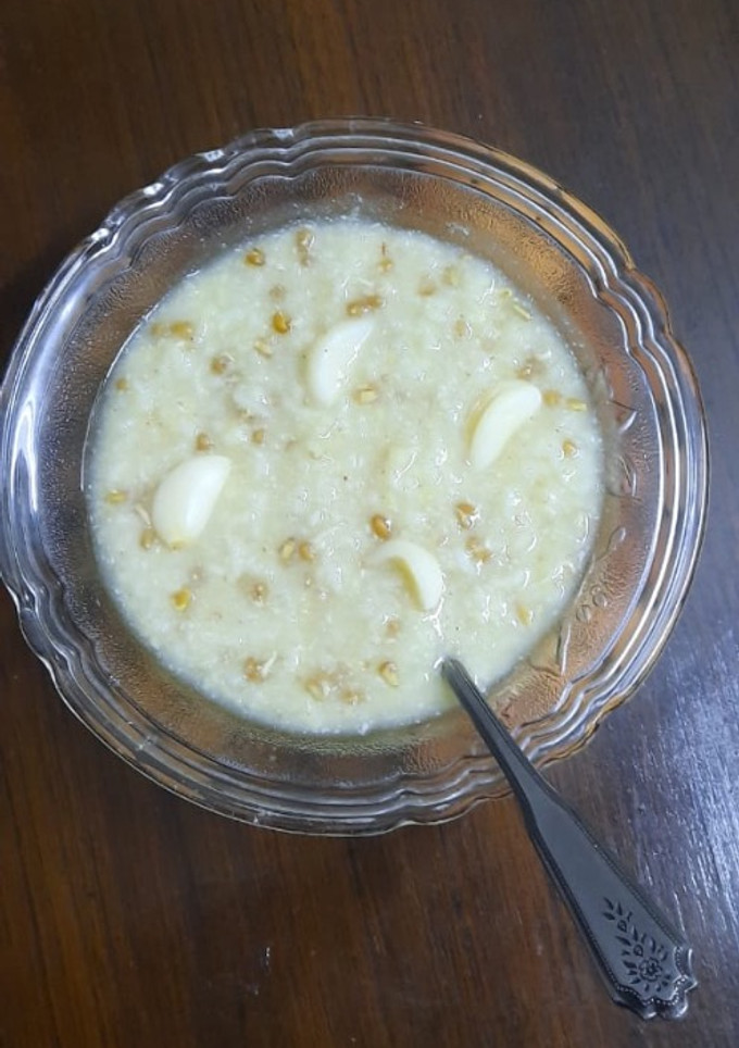 வெந்தய கஞ்சி செய்முறை முக்கிய புகைப்படம்