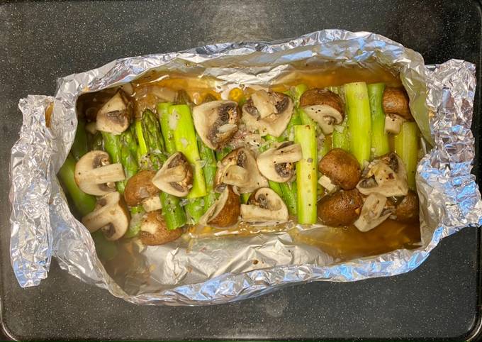 Oven-baked mushroom and asparagus 蒜蓉焗露荀蘑菇