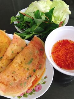 Hình của món Bánh xèo (cách pha bột giòn lâu).