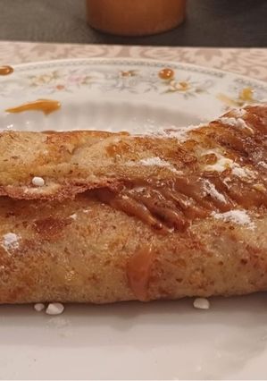 Una foto de Crepes con dulce de leche