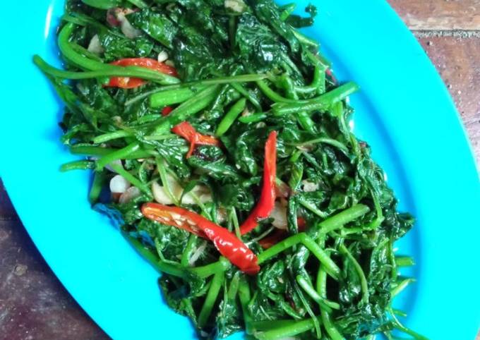 Resep Tumis Bayam Bumbu Polos Oleh Dessy Solehyanti Cookpad