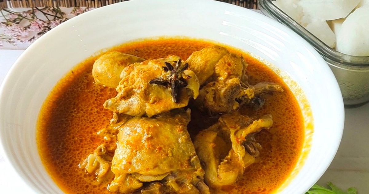 Gulai Ayam + Lontong