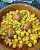 Potaje de garbanzos con choricitos picantones y endivia
