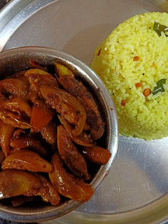 கத்திரிக்காய் எண்ணெய் வருவல் (Kathirikkaai ennei varuval recipe in tamil) செய்முறை முக்கிய புகைப்படம்