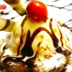 Chocklet Vanilla icecream A picture of Chocklet Vanilla icecream.