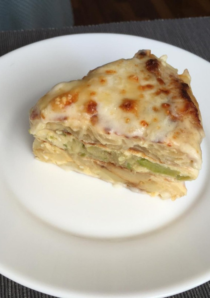 Una foto de Pastís de truites 🥚🧅 🥔🥒