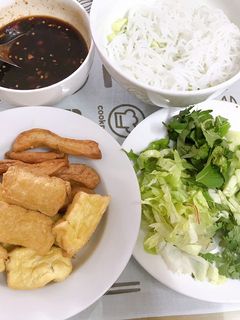 Hình của món Bún đậu nước tương.