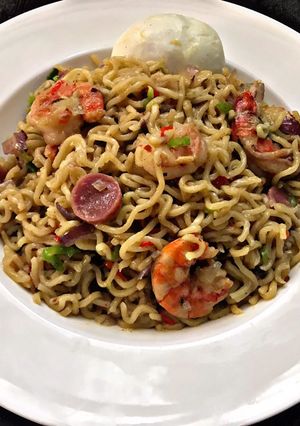 A picture of Noodles Relish.
