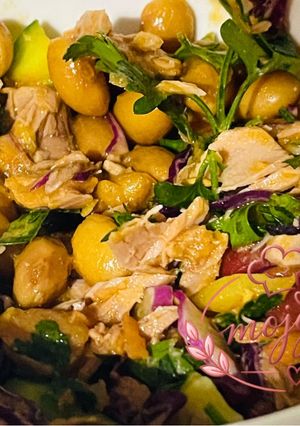 عکسی از دستور سالاد لوبیا چیتی و تن ماهی دودی با روش خاص و خوشمزه و کاملا رژیمی و سالم
