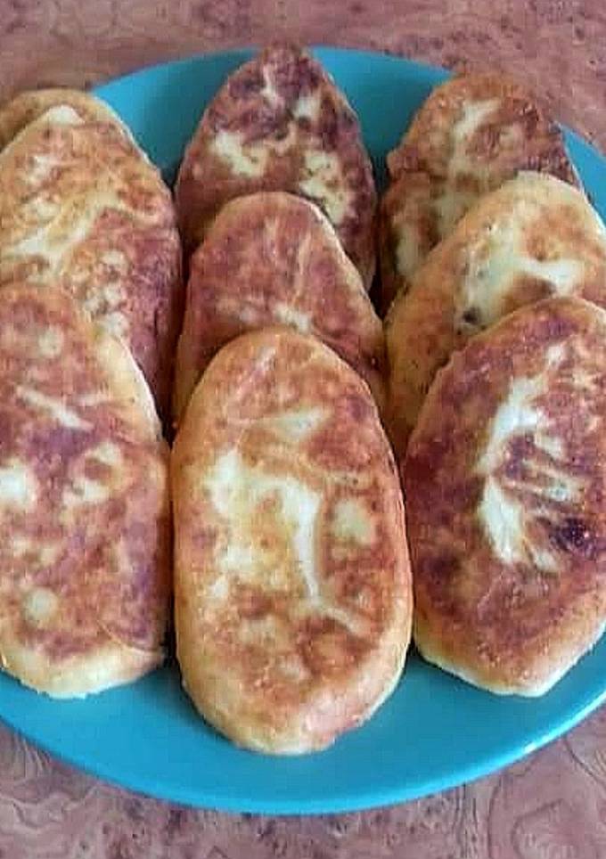 Пиріжки з кабачковою начинкою