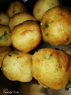A picture of Dishname chawal vada.