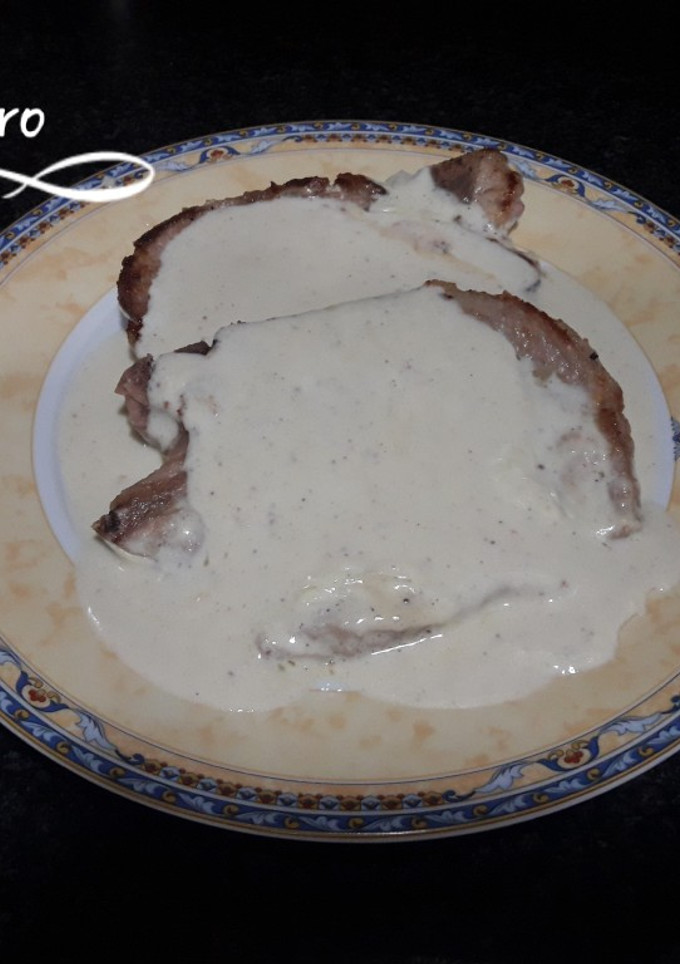 Una foto de 🐷Chuletas de aguja al roquefort🐷
