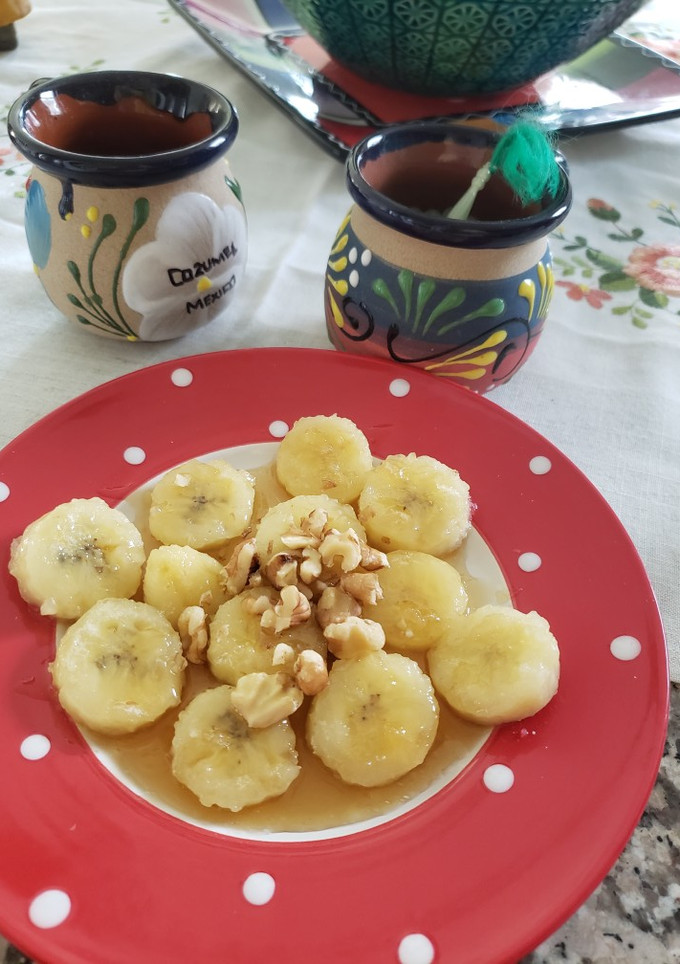 A picture of Fry Banana with honey 🍯 🍌.