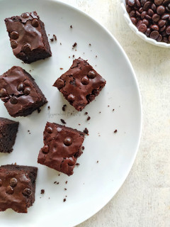 Foto resep Chewy Brownies Shiny Crust