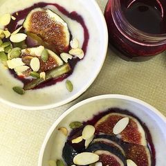 A picture of Damson Sauce.
