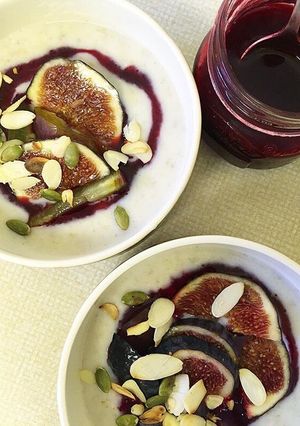 A picture of Damson Sauce.