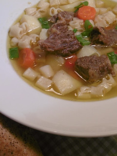 A picture of Beef Vegetable Soup (Kreatosoupa me laxanika).