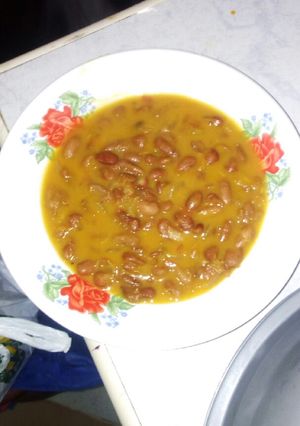 A picture of Spiced beans with coconut cream.