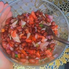 A picture of Rajma salad.