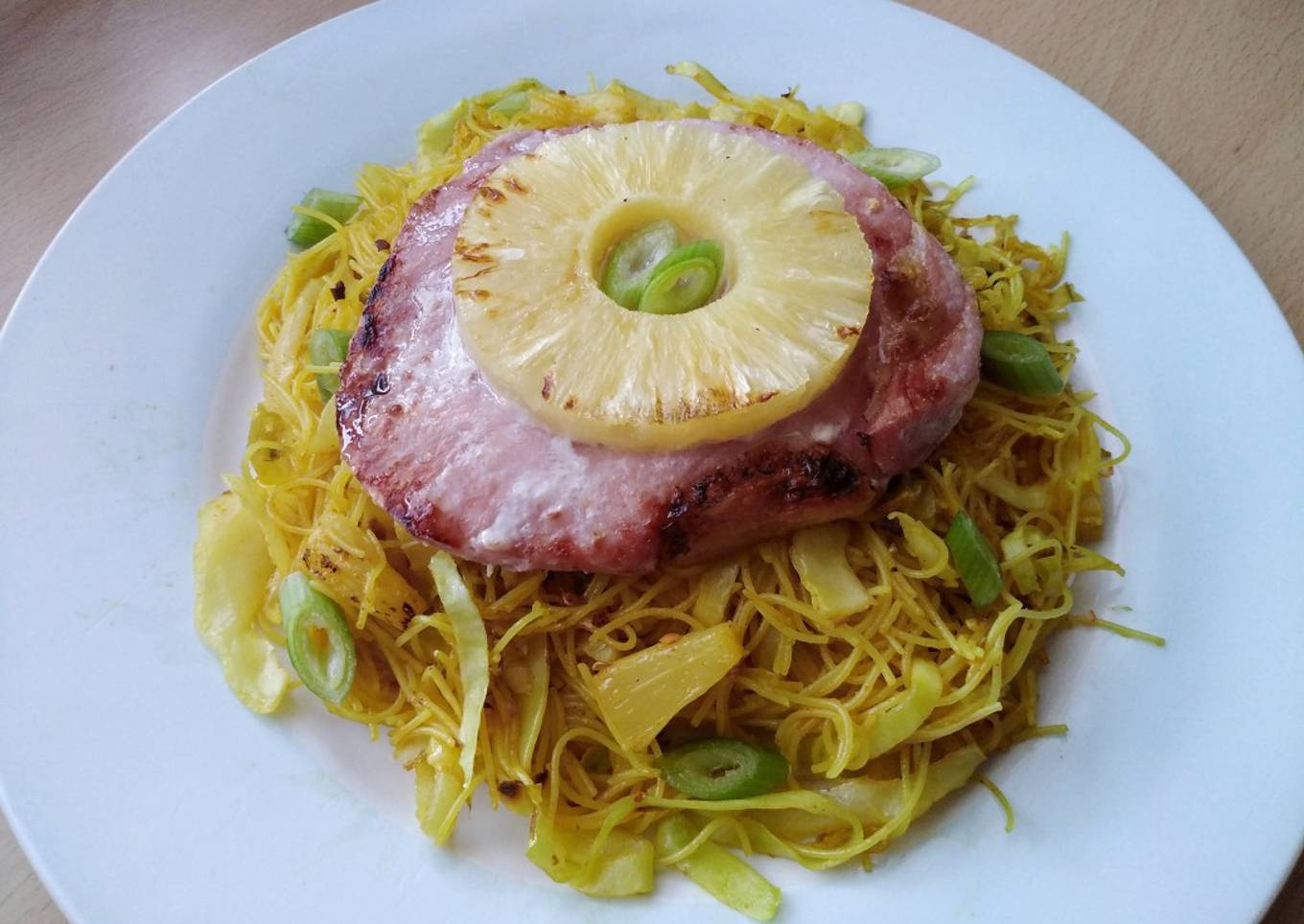 Vickys Gammon & Pineapple with Stir Fry Noodles GF DF EF SF NF