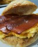 Redondito de tortilla con anchoa y mojama