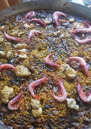 Una foto de Arroz de rape y alcachofas